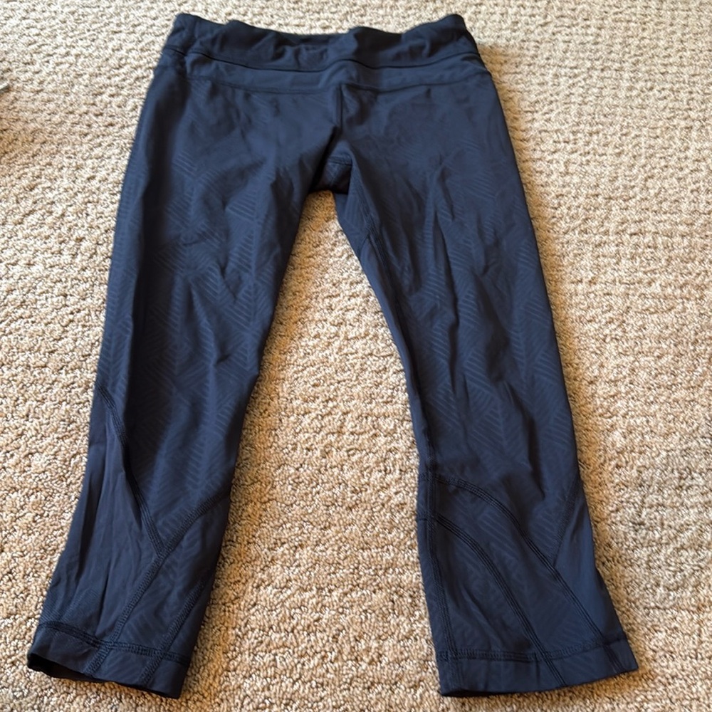 Lululemon cropped pants. Great for Pilates.